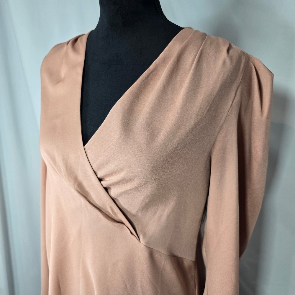 Express Womens Dusty Rose Surplice V-Neck Puff Shoulder Blouse Medium 02543
